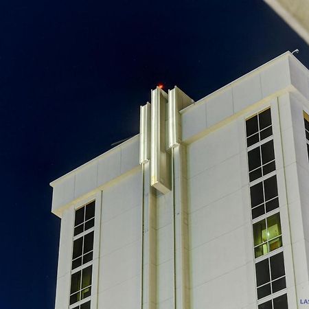 Mgm Signature-29-607 F1 Track & Strip View Balcony ラスベガス エクステリア 写真